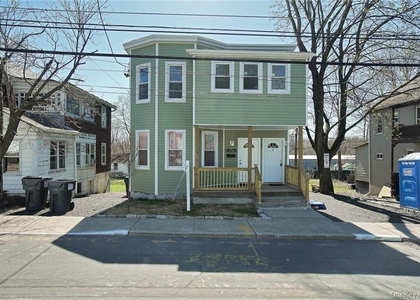 304 Tower Avenue - Photo 1