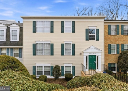 12219 Stevenson Court - Photo 1