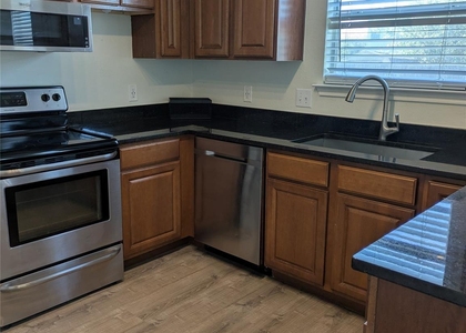 209 Phillips St - Photo 1