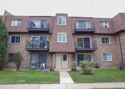 9422 Bay Colony Drive - Photo 1