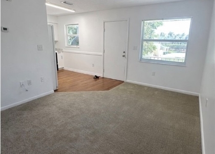 3325 Airport Road N - Photo 1