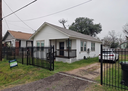 1217 Campbell Street - Photo 1