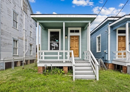 1724 Winnie Street - Photo 1