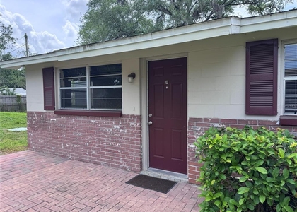 514 Winham Street - Photo 1