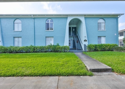 284 115th Avenue N - Photo 1