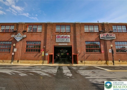 11 W 2nd Street - Photo 1