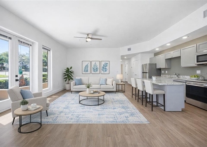 100 N Dewey Street - Photo 1