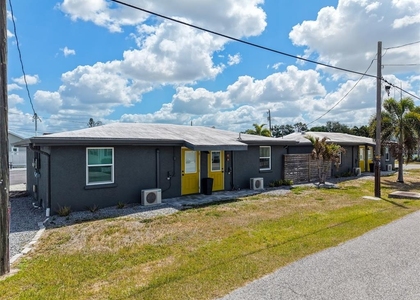 3412 Clarinda Street - Photo 1