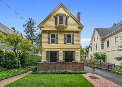 266 Everit Street - Photo 1