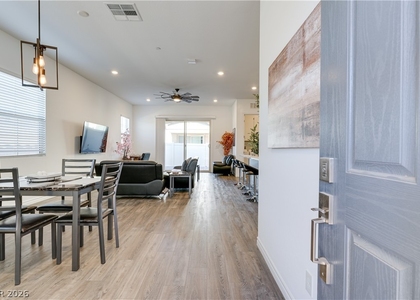 209 Coltrane Canyon Avenue - Photo 1