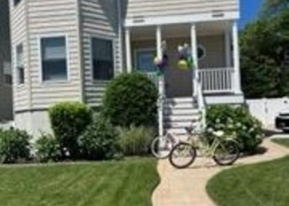 1601 West Street - Photo 1
