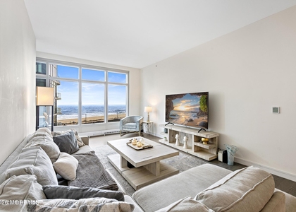 15 Morris Avenue - Photo 1