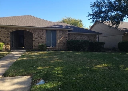 331 Dogwood - Photo 1