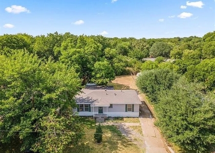 1529 E King Street - Photo 1