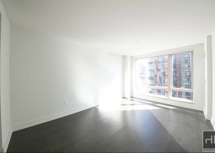 10th Avenue - Photo 1