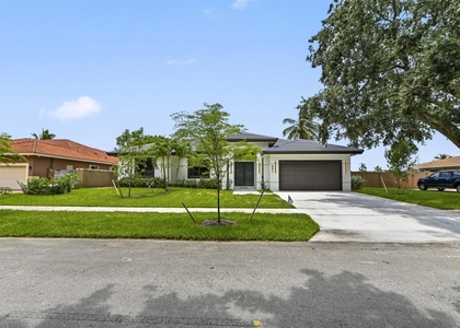 621 Nw 42nd Avenue - Photo 1