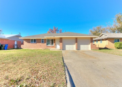 214 Thompson Drive - Photo 1