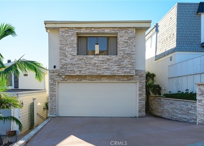 883 Katella - Photo 1