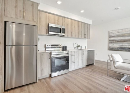 222 N Alvarado Street - Photo 1