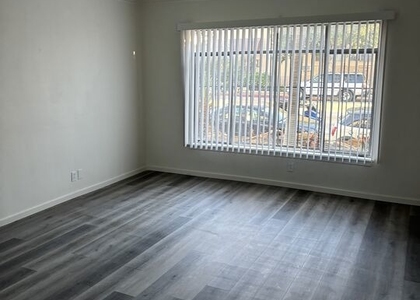 3901 W 7th Street - Photo 1