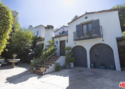 1407 N Beverly Drive - Photo 1