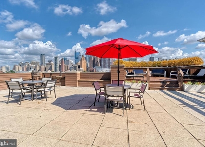 777 S Broad Street - Photo 1