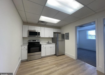 200 High Street W - Photo 1