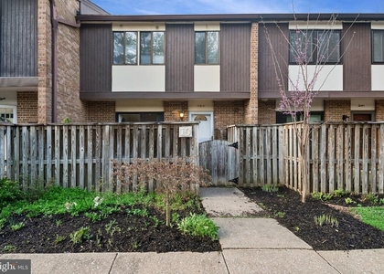 10 Pine Bark Court - Photo 1