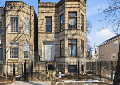 1637 S Saint Louis Avenue - Photo 1