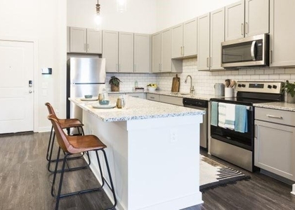 900 Joseph E Lowery Boulevard - Photo 1