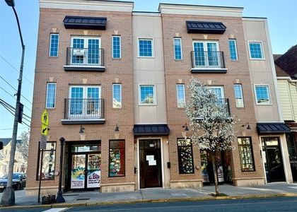 313 N Frank E Rodgers - Photo 1