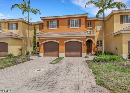 10260 Olivewood Way - Photo 1