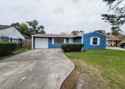 7535 Thurow Street - Photo 1