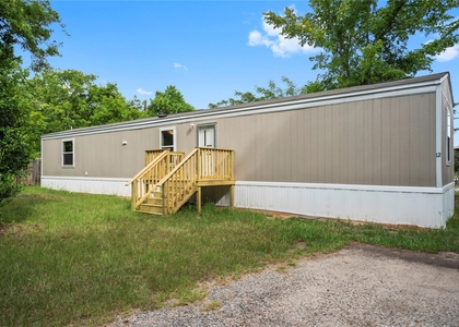 202 S Trice Street - Photo 1
