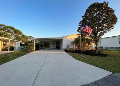 5320 Laurel Oak Drive - Photo 1