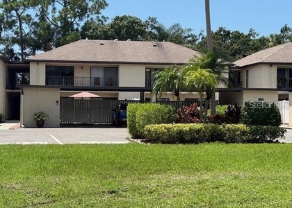 6120 Country Club Way - Photo 1