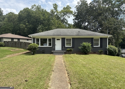 1622 Venice Drive Se - Photo 1