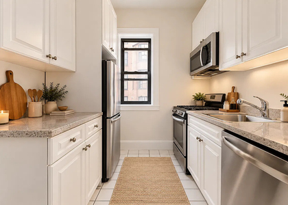 241 East 38th Street - Photo 1