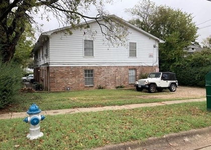 618 W Sycamore Street - Photo 1
