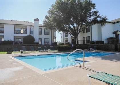 1600 N 9th Street - Photo 1