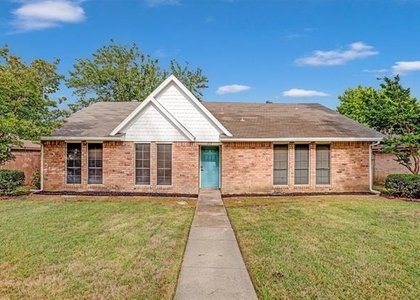 204 Liberty Drive - Photo 1