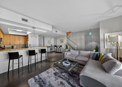 2633 Ne 14th Avenue - Photo 1