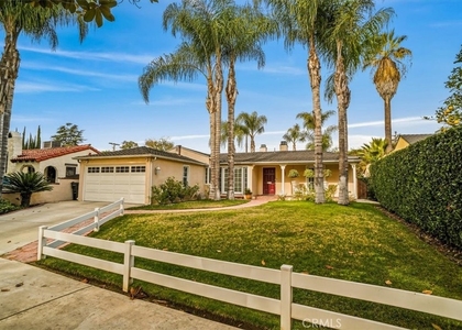 10419 Bloomfield Street - Photo 1