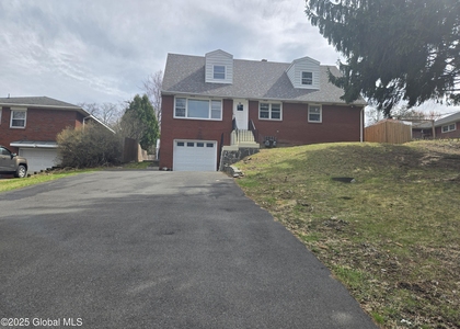 86 Hackett Blvd Boulevard - Photo 1