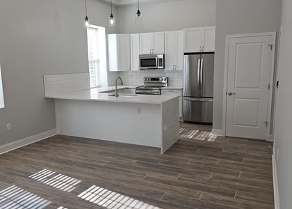 59 E High Street - Photo 1