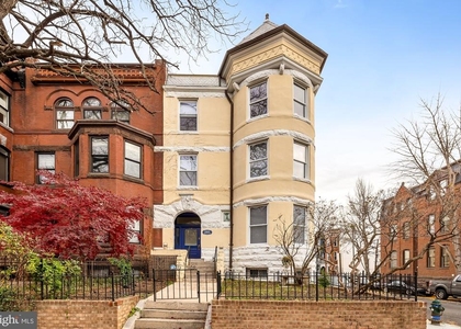 1821 19th Street Nw - Photo 1