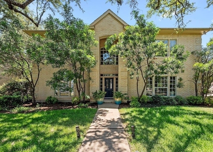 1207 Lakeway Dr - Photo 1