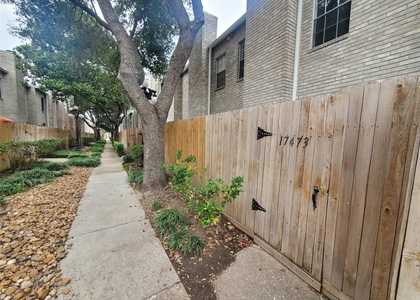 17473 Red Oak Drive - Photo 1