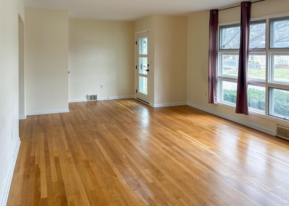 38 Marshall - Photo 1