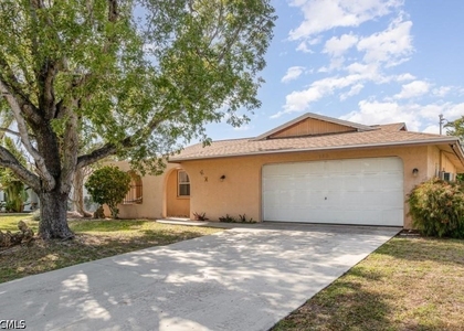 922 Se 25th Lane - Photo 1